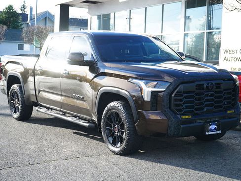 Used 2022 Toyota Tundra Limited w/ TRD Off-Road Package image 7