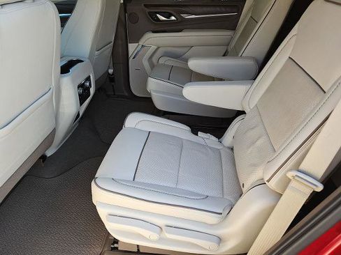 Certified 2021 GMC Yukon Denali image 24