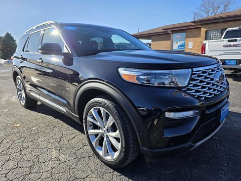 Used 2021 Ford Explorer Platinum image 2
