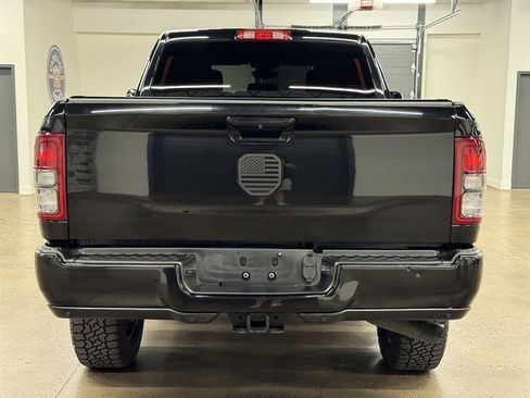 Used 2019 RAM 2500 Big Horn w/ Black Appearance Package AWD/4WD image 11