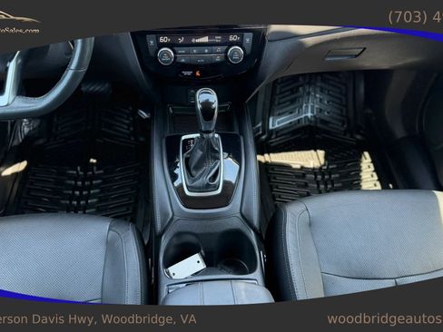 Used 2017 Nissan Rogue SL w/ SL Premium Package AWD/4WD image 24