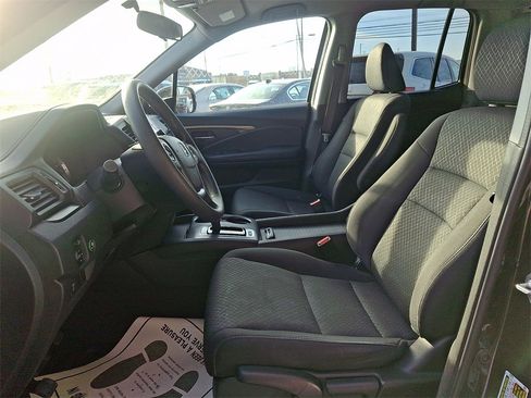 Used 2018 Honda Ridgeline Sport image 13