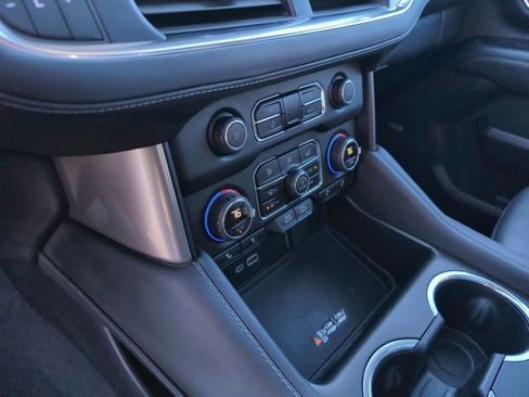 Used 2023 Chevrolet Tahoe Z71 w/ Luxury Package image 22