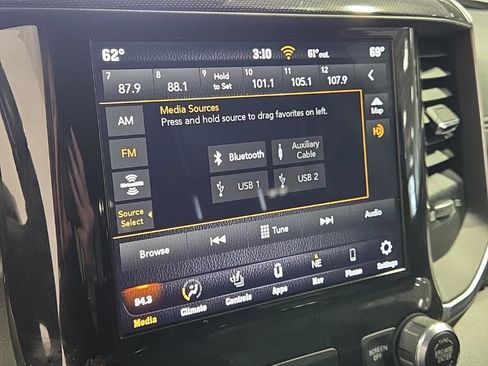 Used 2021 RAM 1500 Laramie w/ Sport Appearance Package AWD/4WD image 16