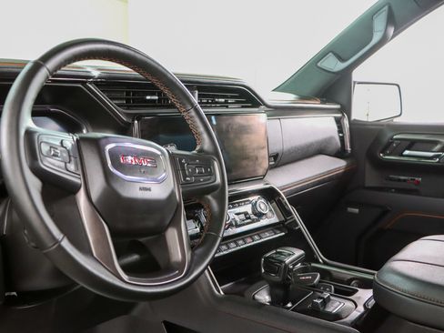 Used 2025 GMC Sierra 1500 AT4 w/ AT4 Preferred Package AWD/4WD image 26
