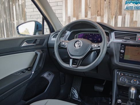 Used 2020 Volkswagen Tiguan SEL image 16