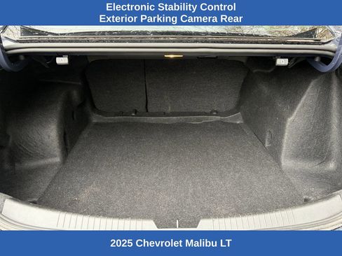 Used 2025 Chevrolet Malibu LT image 10