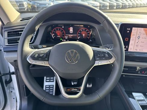 New 2026 Volkswagen Atlas Peak Edition AWD/4WD image 18