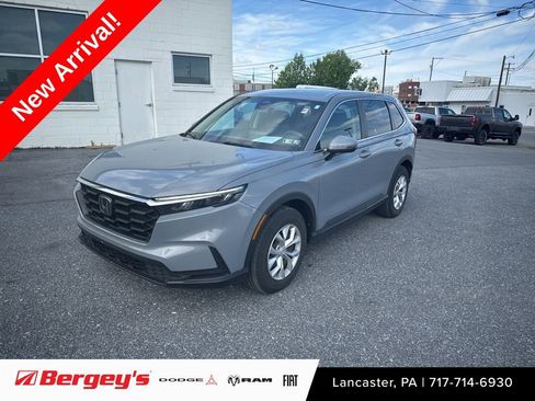 Used 2023 Honda CR-V LX image 1