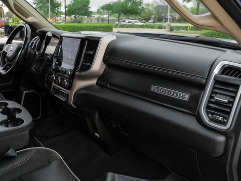 Used 2020 RAM 2500 Laramie image 18