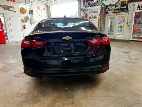 Used 2024 Chevrolet Malibu LT image 4