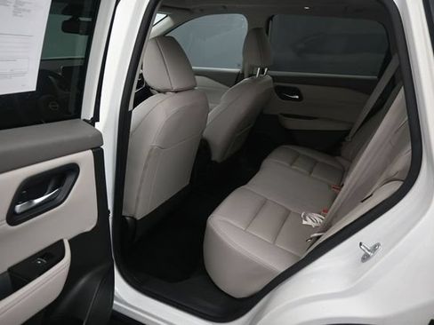 Used 2023 Nissan Rogue SL FWD image 15
