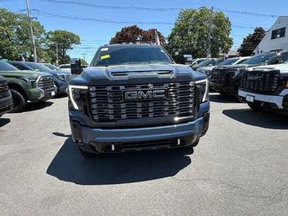 New 2026 GMC Sierra 2500 Denali Ultimate AWD/4WD video 2