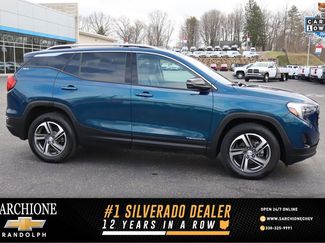 Used 2021 GMC Terrain SLT w/ LPO, Dark Accent Package video 1