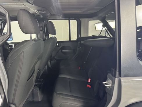 Used 2022 Jeep Wrangler Unlimited Sport AWD/4WD image 14