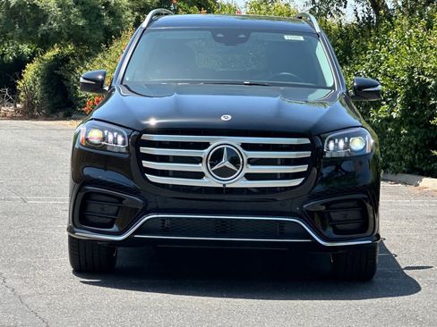 Certified 2025 Mercedes-Benz GLS 450 4MATIC image 8