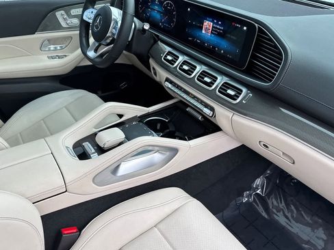 Used 2022 Mercedes-Benz GLS 450 4MATIC image 18