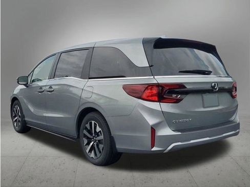 New 2026 Honda Odyssey EX-L image 2