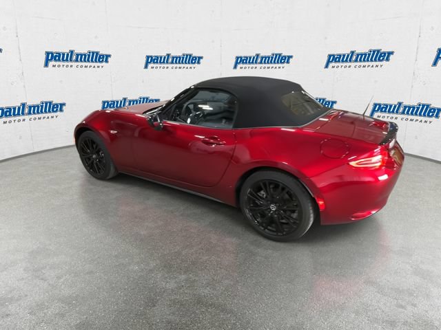 Used 2025 MAZDA MX-5 Miata Club w/ Weather Package RWD image 7