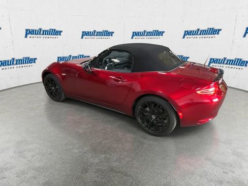 Certified 2025 MAZDA MX-5 Miata Club w/ Weather Package RWD image 7