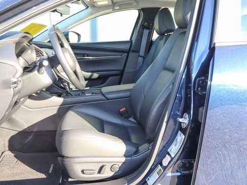 Used 2025 MAZDA MAZDA3 s image 7