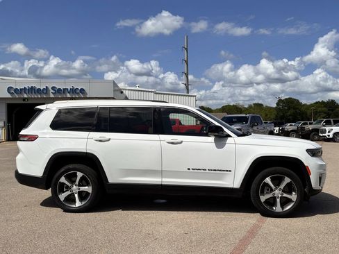 Used 2023 Jeep Grand Cherokee L Limited RWD image 5