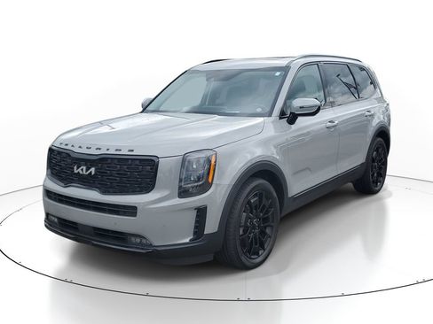 Used 2022 Kia Telluride SX w/ SX Prestige Package AWD/4WD image 2