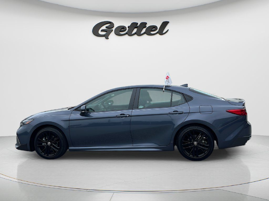 Used 2026 Toyota Camry SE FWD image 8