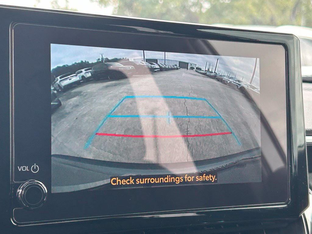 Used 2024 Toyota Corolla Cross LE w/ Moonroof Package FWD image 31