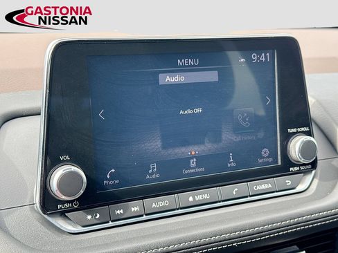 Used 2023 Nissan Rogue SV FWD image 18