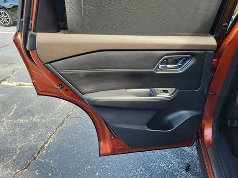 Used 2022 Nissan Rogue Platinum w/ Head-Up Display Package FWD image 15