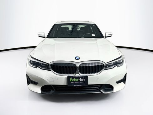 Used 2019 BMW 330i Sedan w/ Convenience Package RWD image 2