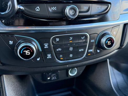 Used 2023 Chevrolet Traverse Premier w/ Redline Edition image 22