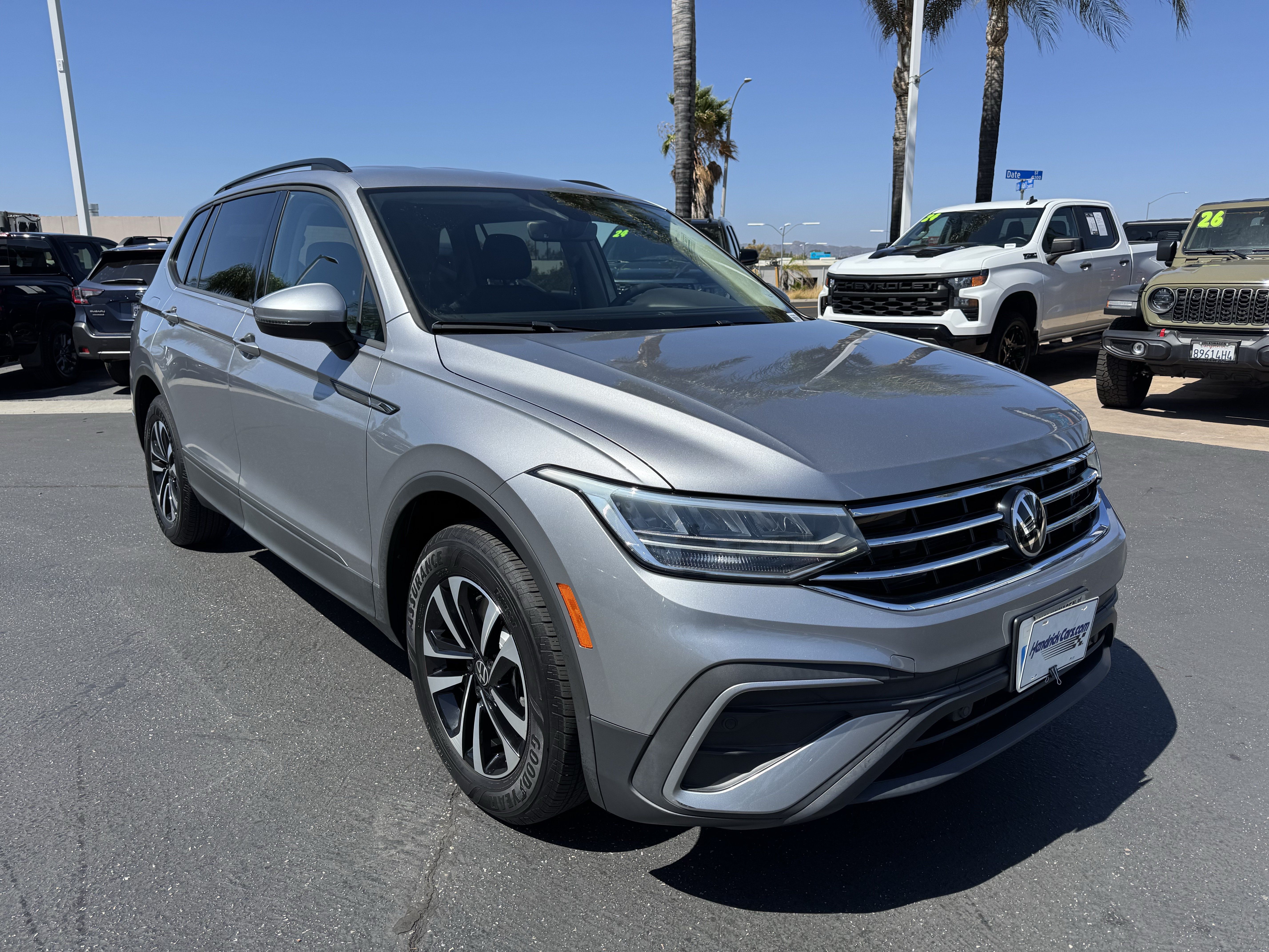 Certified 2024 Volkswagen Tiguan S FWD image 2