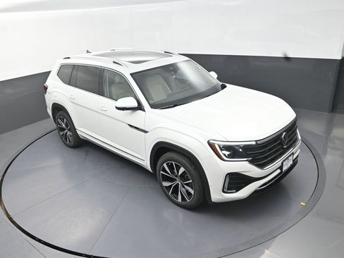 New 2026 Volkswagen Atlas SEL Premium R-Line AWD/4WD image 13
