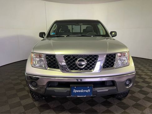 Used 2007 Nissan Frontier SE w/ SE Value Truck Pkg image 2
