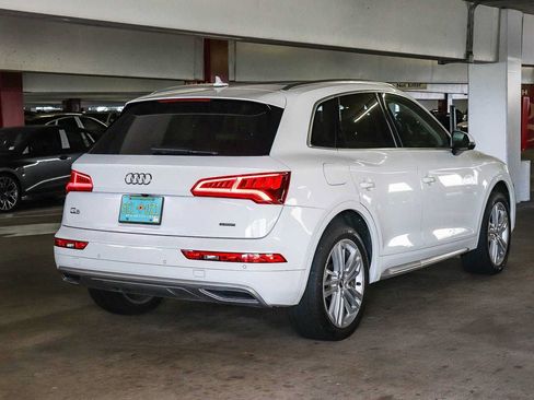 Used 2019 Audi Q5 2.0T Premium Plus w/ Premium Plus Package AWD/4WD image 4