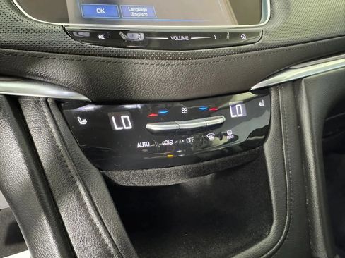 Used 2017 Cadillac XT5 Luxury w/ Driver Awareness Package FWD image 21