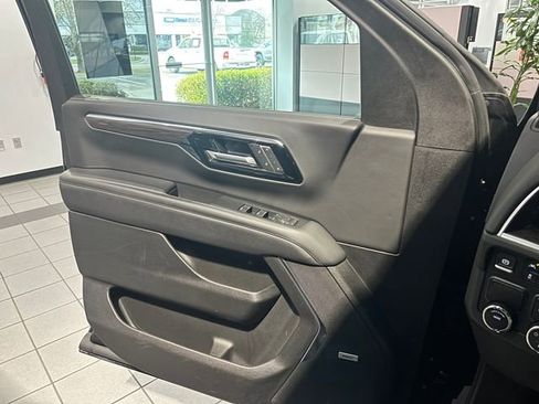 Certified 2025 Chevrolet Tahoe Premier image 28