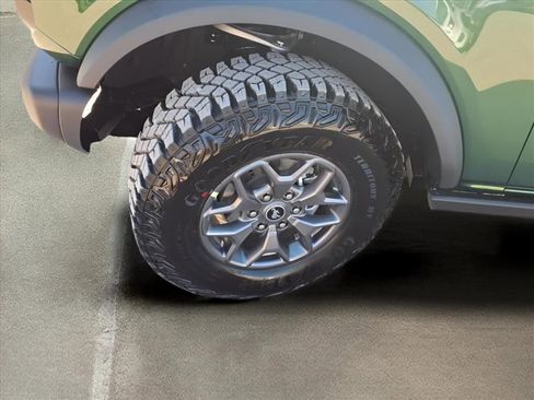 New 2025 Ford Bronco Badlands image 19