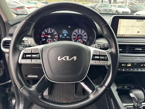 Used 2022 Kia Telluride LX image 17