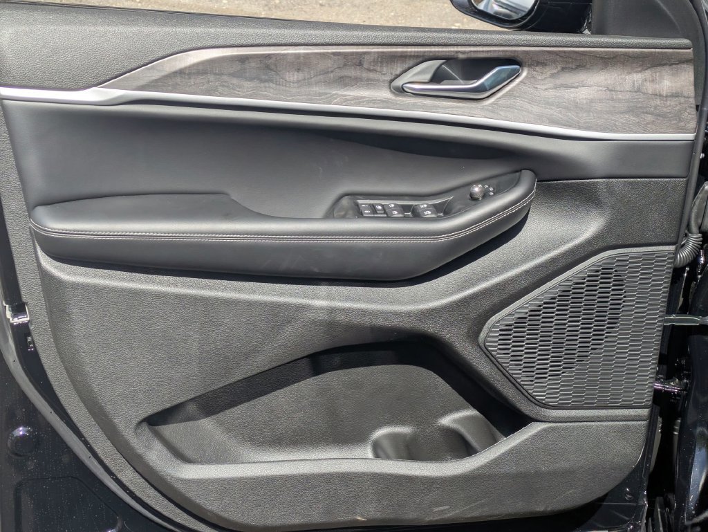 New 2026 Jeep Grand Cherokee Altitude AWD/4WD image 10