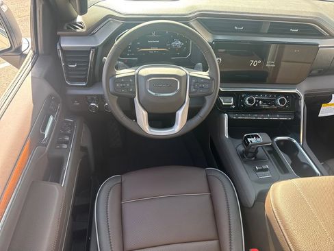 New 2026 GMC Sierra 1500 Denali w/ Denali Reserve Package image 15
