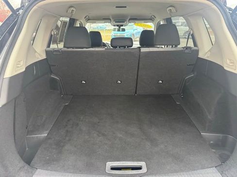 Used 2023 Nissan Rogue SV image 25