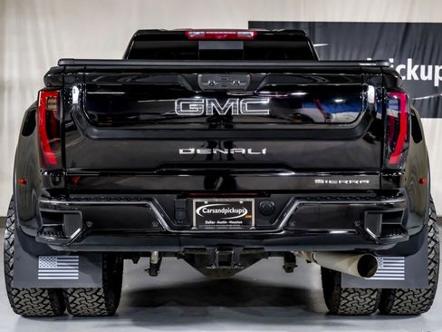 Used 2024 GMC Sierra 3500 Denali Ultimate image 9