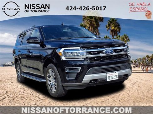 Used 2022 Ford Expedition Limited image 1