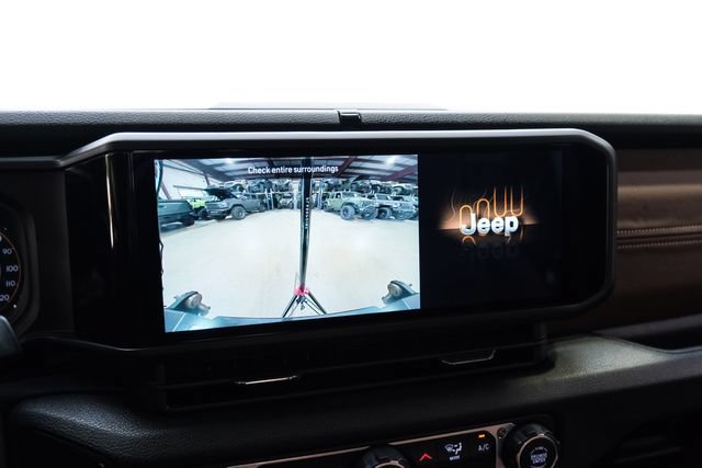 Used 2025 Jeep Gladiator Sport AWD/4WD image 64