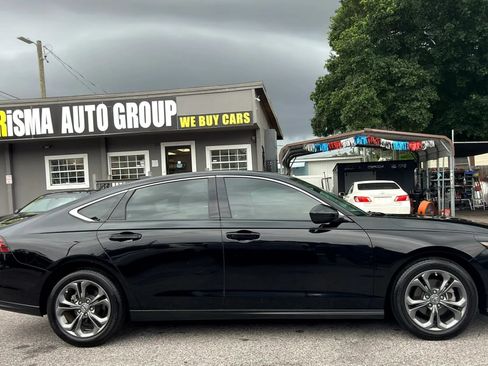 Used 2023 Honda Accord EX image 4