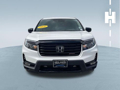 Used 2021 Honda Ridgeline Sport image 2