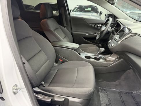 Used 2024 Chevrolet Malibu LT w/ Redline Edition image 22